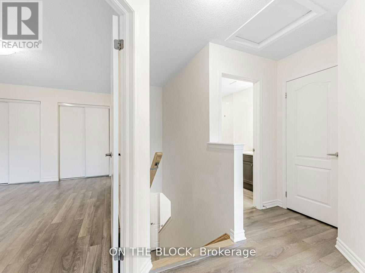 2425 Fall Harvest Crescent, Pickering, ON, L1X 0G1 - 23