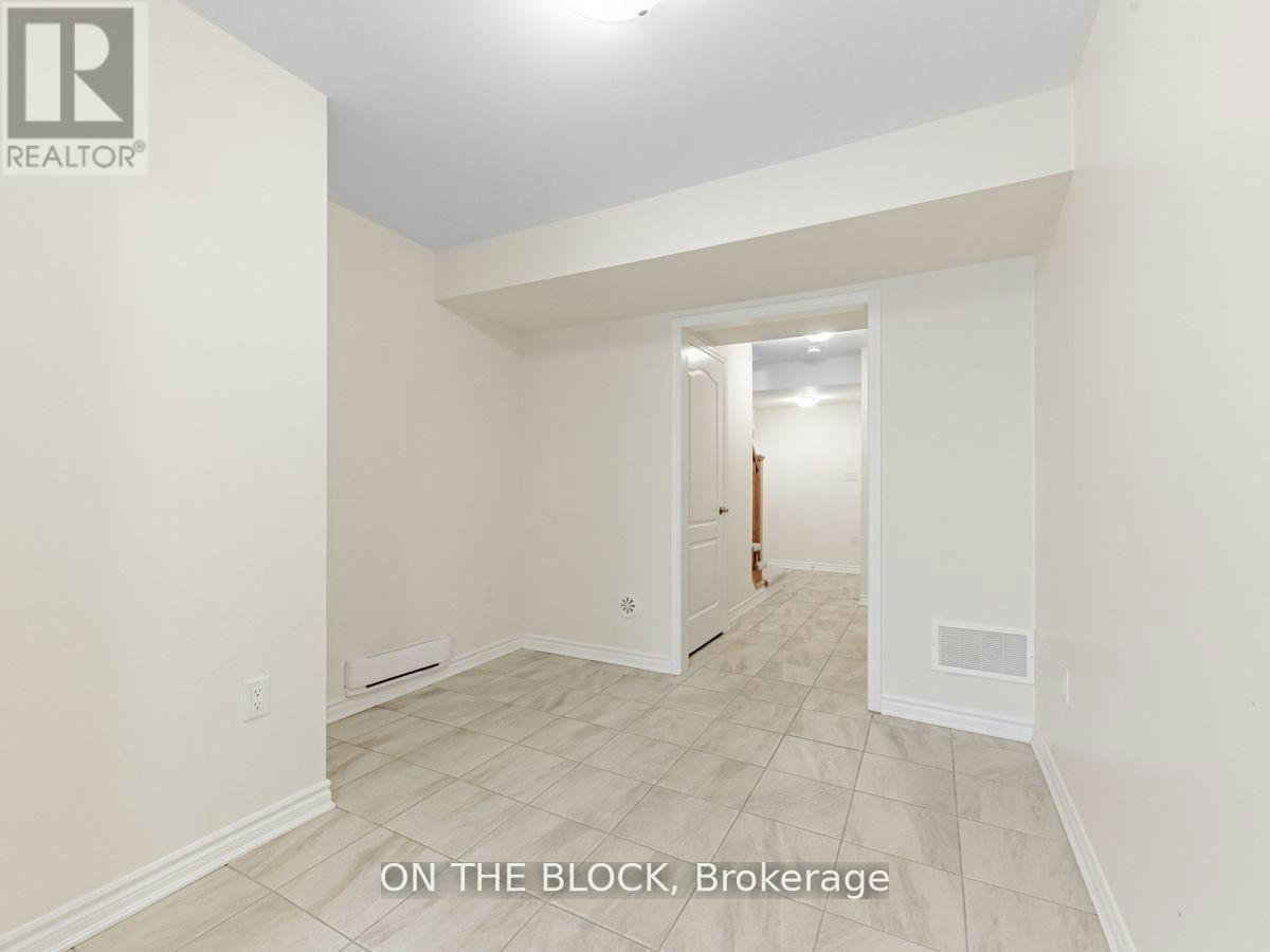 2425 Fall Harvest Crescent, Pickering, ON, L1X 0G1 - 6