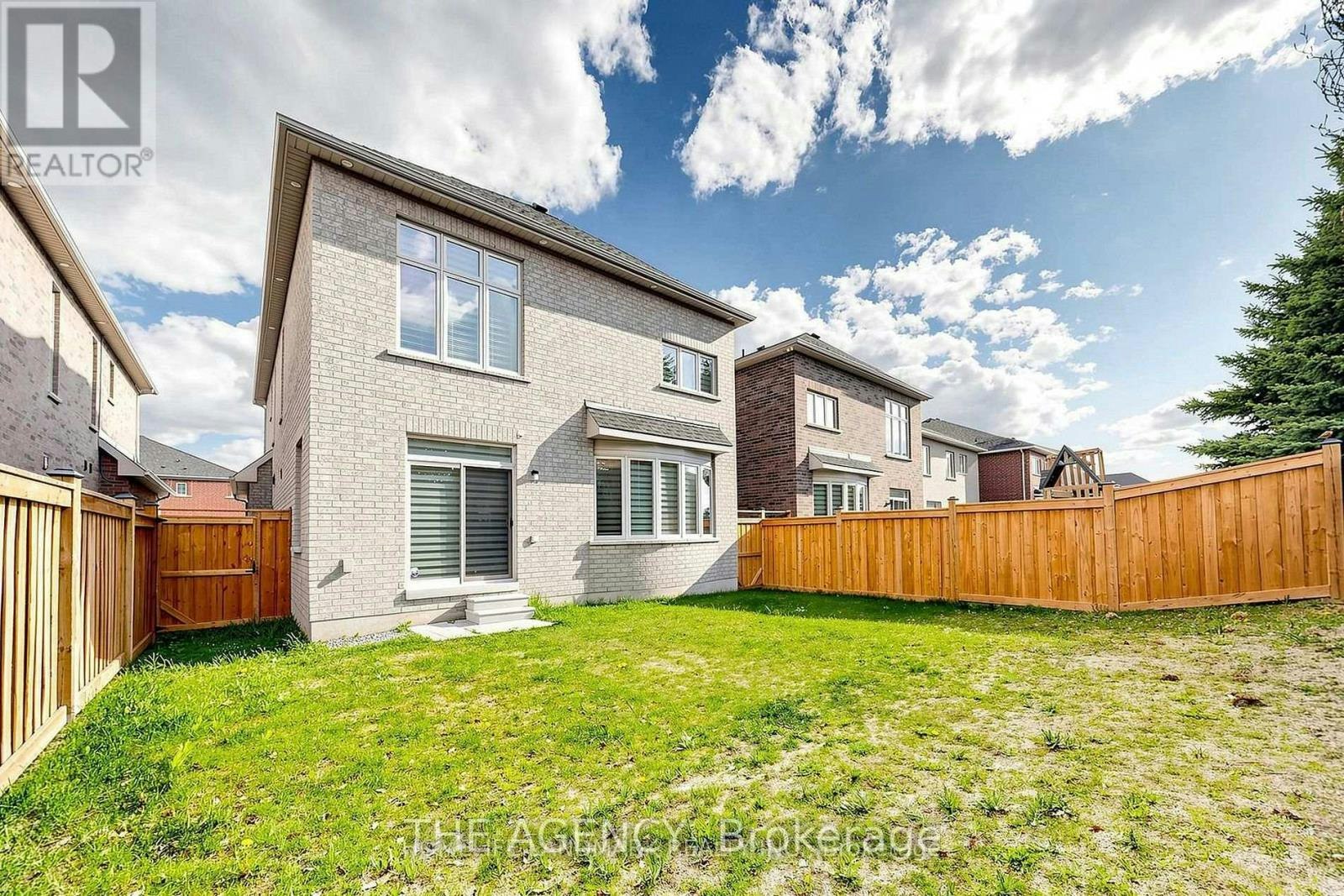 45 Morley Crescent, Whitby, ON, L1R 3C2 - 47