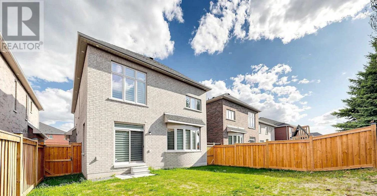 45 Morley Crescent, Whitby, ON, L1R 3C2 - 47