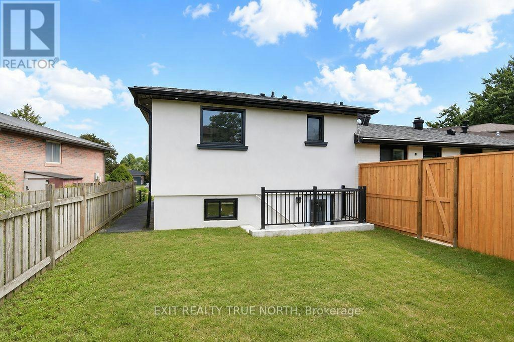 BSMT-66 Peacock Lane, Barrie, ON, L4N 3R9 - 2