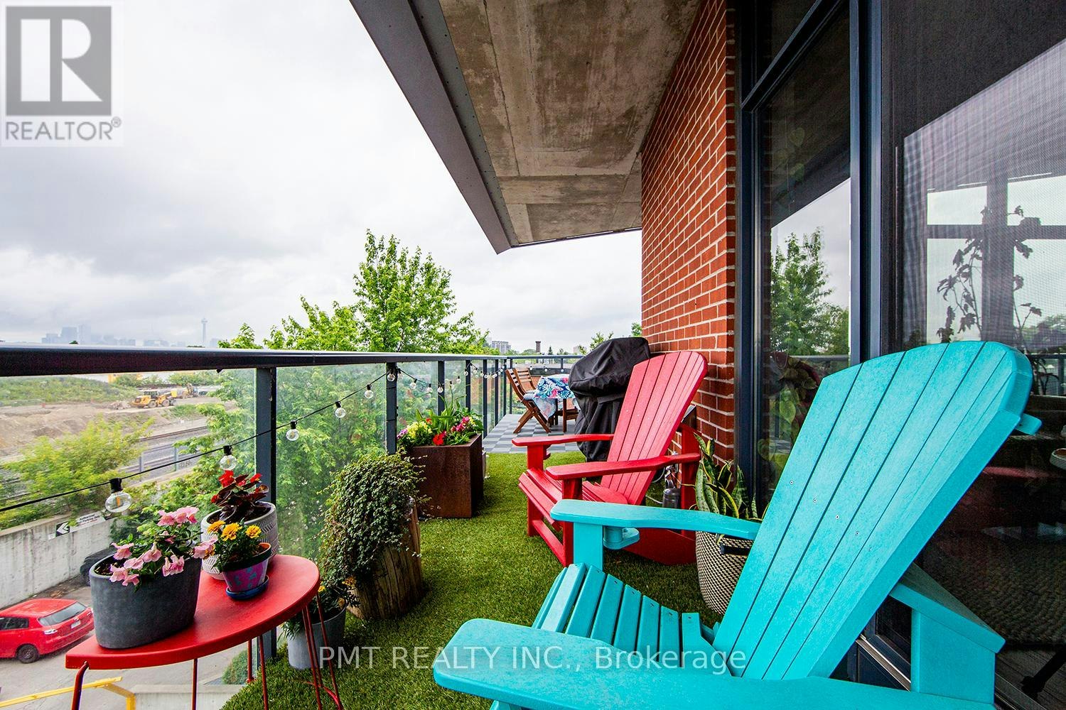 311-369 Sorauren Avenue, Toronto, ON, M6R 3C2 - 32