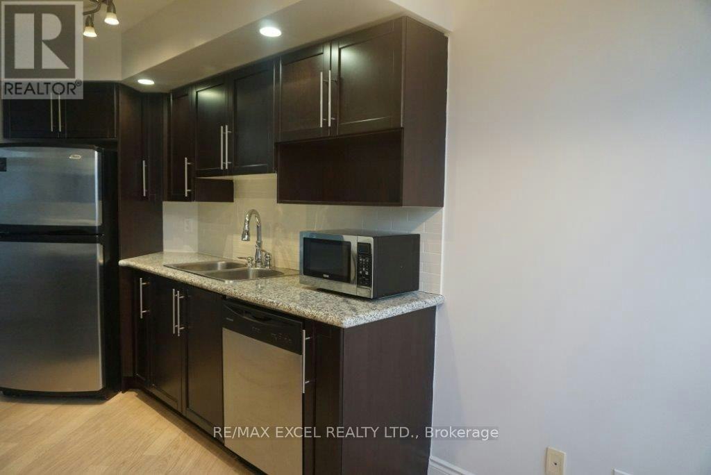 973-23 Cox Boulevard, Markham, ON, L3R 7Z9 - 11