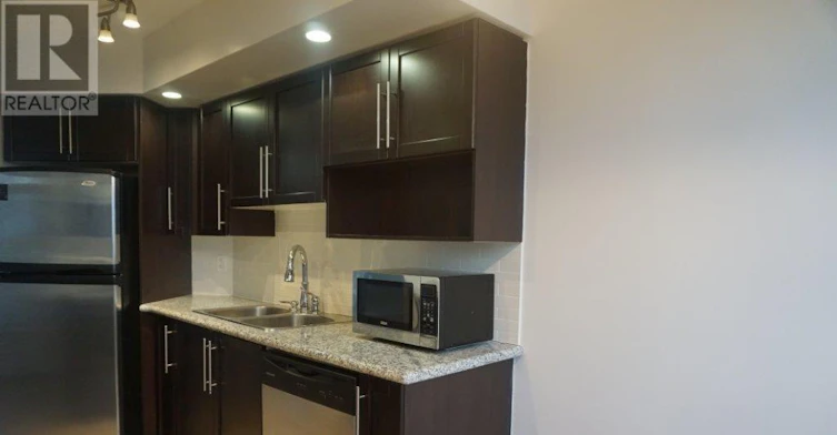 973-23 Cox Boulevard, Markham, ON, L3R 7Z9 - 11