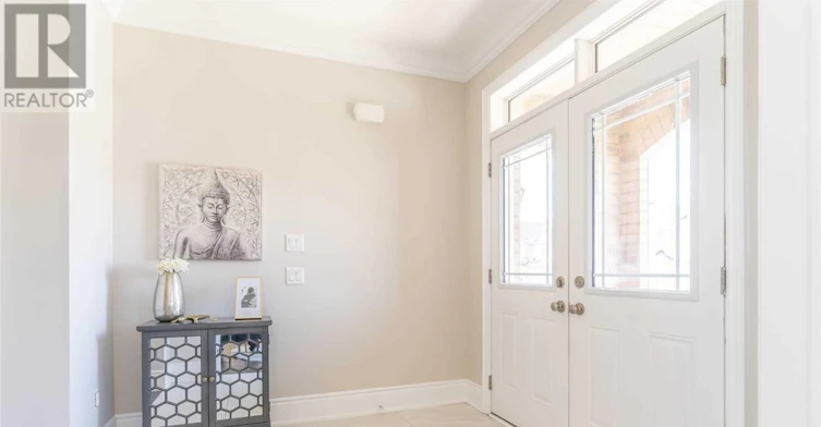 45 Walter English Drive, East Gwillimbury, ON, L9N 0R8 - 4