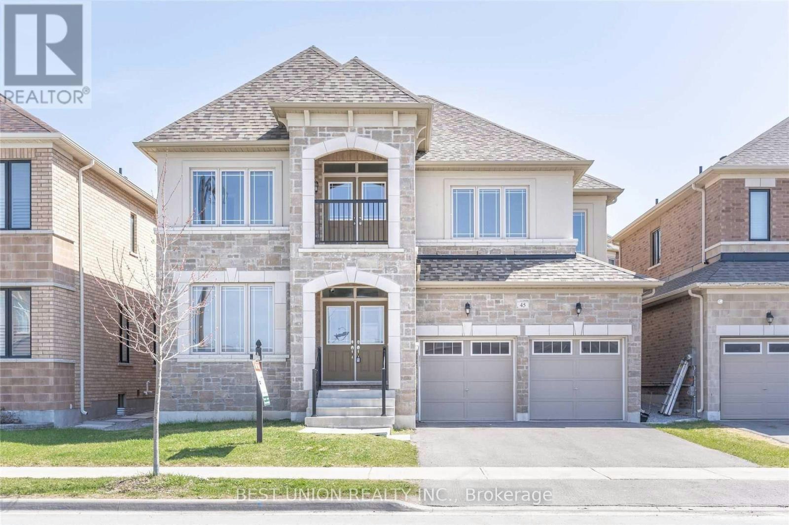 45 Walter English Drive, East Gwillimbury, ON, L9N 0R8
