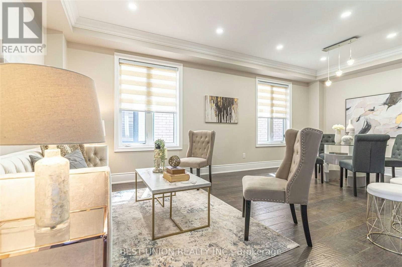 45 Walter English Drive, East Gwillimbury, ON, L9N 0R8 - 8