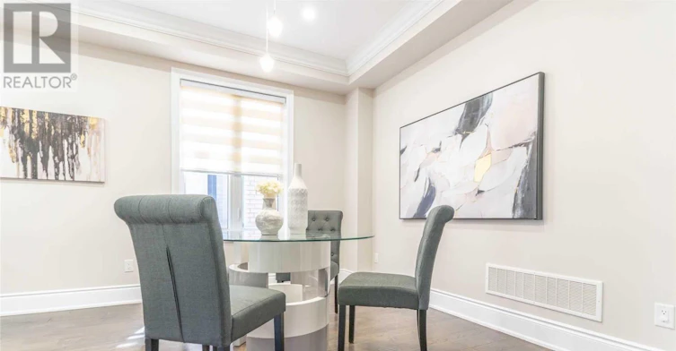 45 Walter English Drive, East Gwillimbury, ON, L9N 0R8 - 13