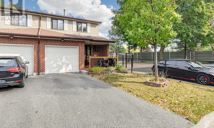 215-215 Baronwood Court