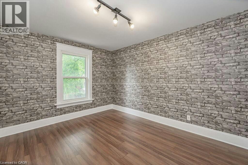 275 Main Street, Cambridge, ON, N1R 1X8 - 27