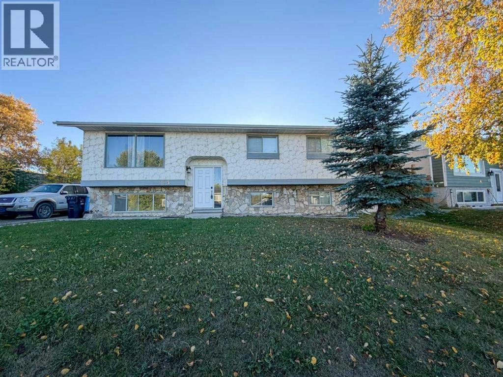 113 Beaconwood Place, Fort Mcmurray, AB, T9H 2S9