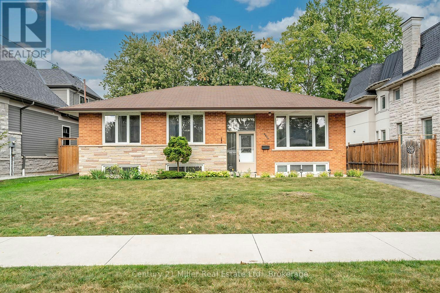 1135 Bridge Road N, Oakville, ON, L6L 2B6
