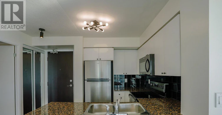 1904-231 Fort York Boulevard, Toronto, ON, M5V 1B2 - 24