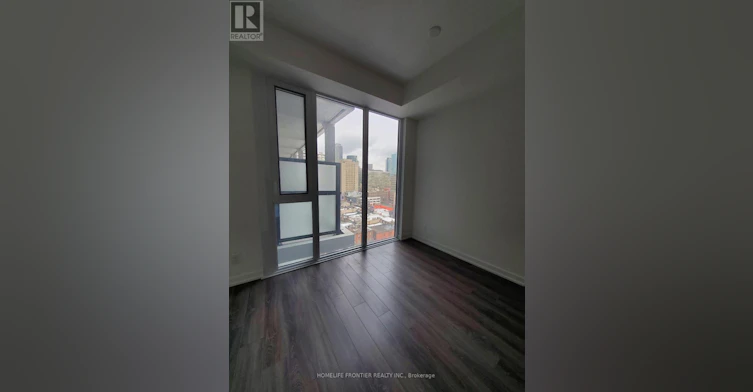 1320-20 Edward Street, Toronto, ON, M5G 1C9 - 4
