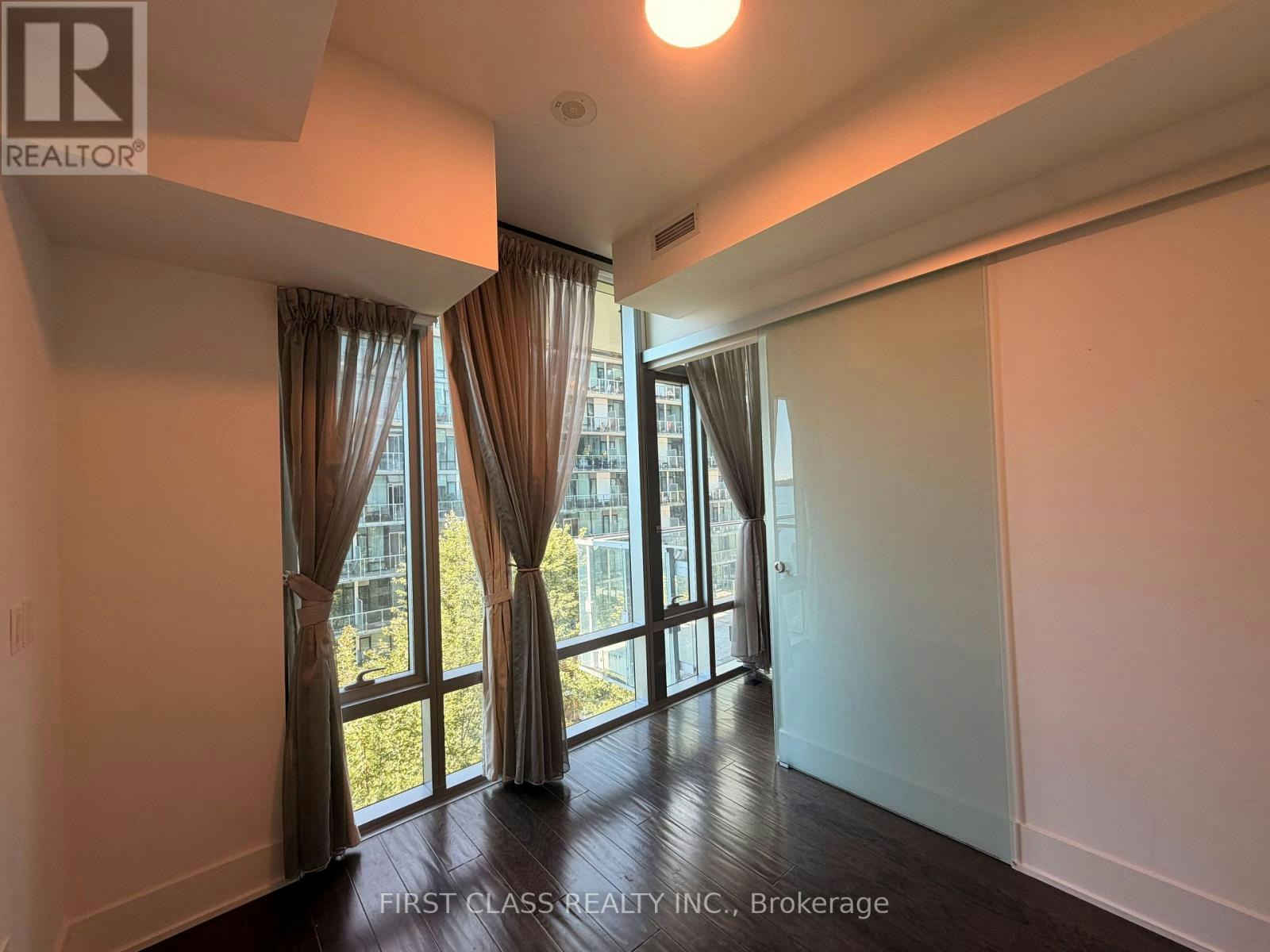625-39 Queens Quay E, Toronto, ON, M5E 0A5 - 9