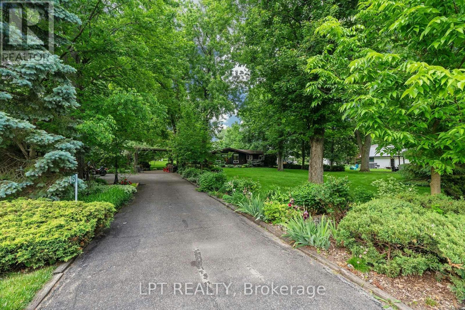 8452 Defore Drive, Lambton Shores, ON, N0M 1T0 - 19