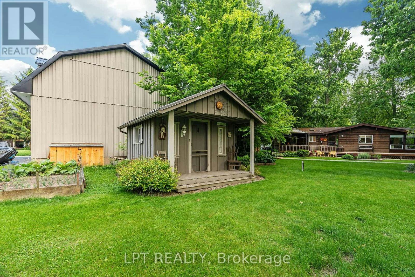 8452 Defore Drive, Lambton Shores, ON, N0M 1T0 - 48