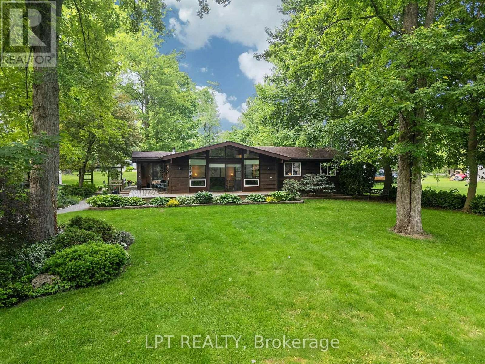 8452 Defore Drive, Lambton Shores, ON, N0M 1T0 - 33