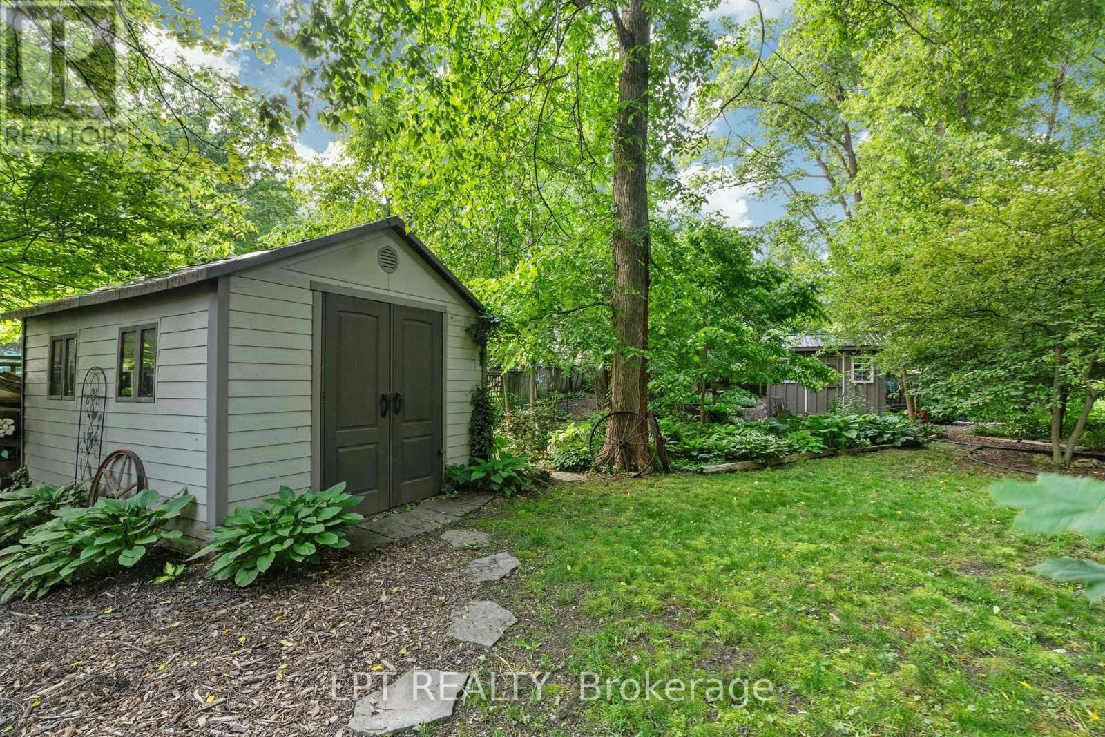 8452 Defore Drive, Lambton Shores, ON, N0M 1T0 - 41