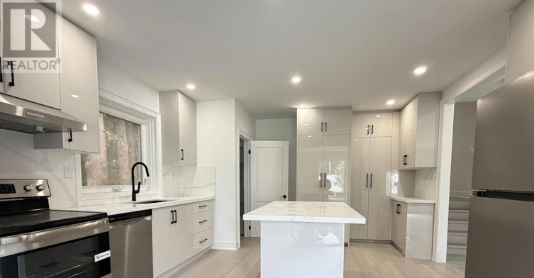 MAIN-116 Sylvan Avenue, Toronto, ON, M1M 1K3 - 11