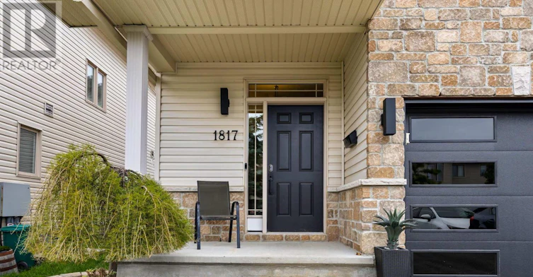 1817 Arrowgrass Way, Ottawa, ON, K4A 0H9 - 3