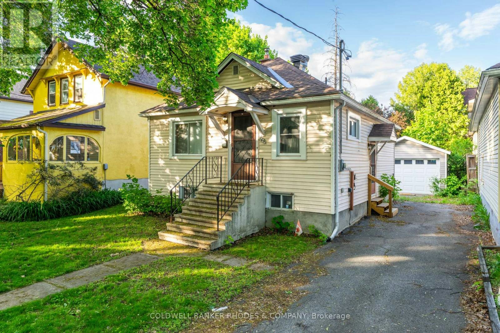 149 Sweetland Avenue, Ottawa, ON, K1N 7V1