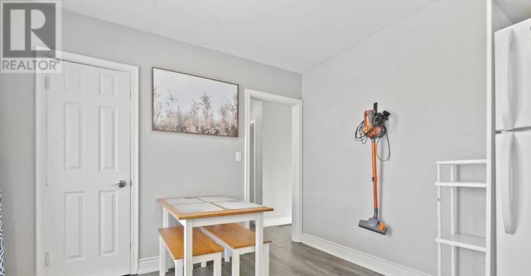 UPPER UNIT-8327 Parkway Drive, Niagara Falls, ON, L2G 6W8 - 9