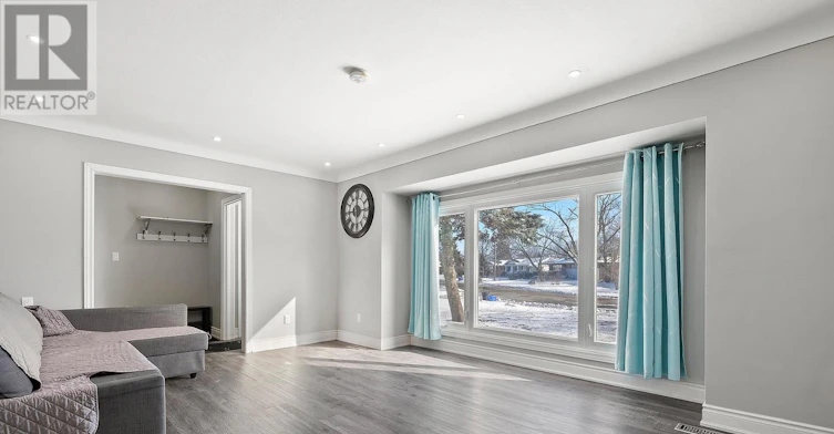 UPPER UNIT-8327 Parkway Drive, Niagara Falls, ON, L2G 6W8 - 6