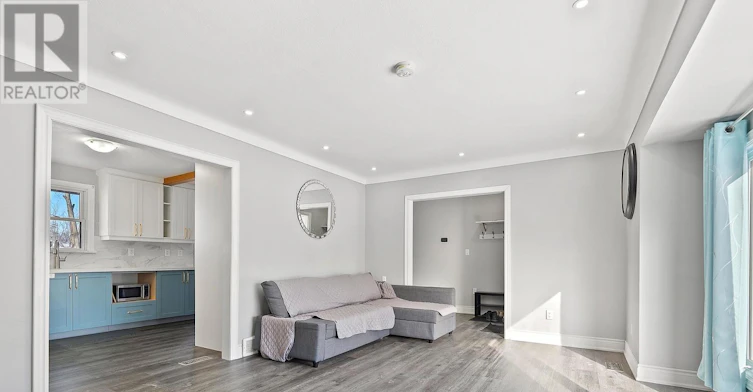 UPPER UNIT-8327 Parkway Drive, Niagara Falls, ON, L2G 6W8 - 7
