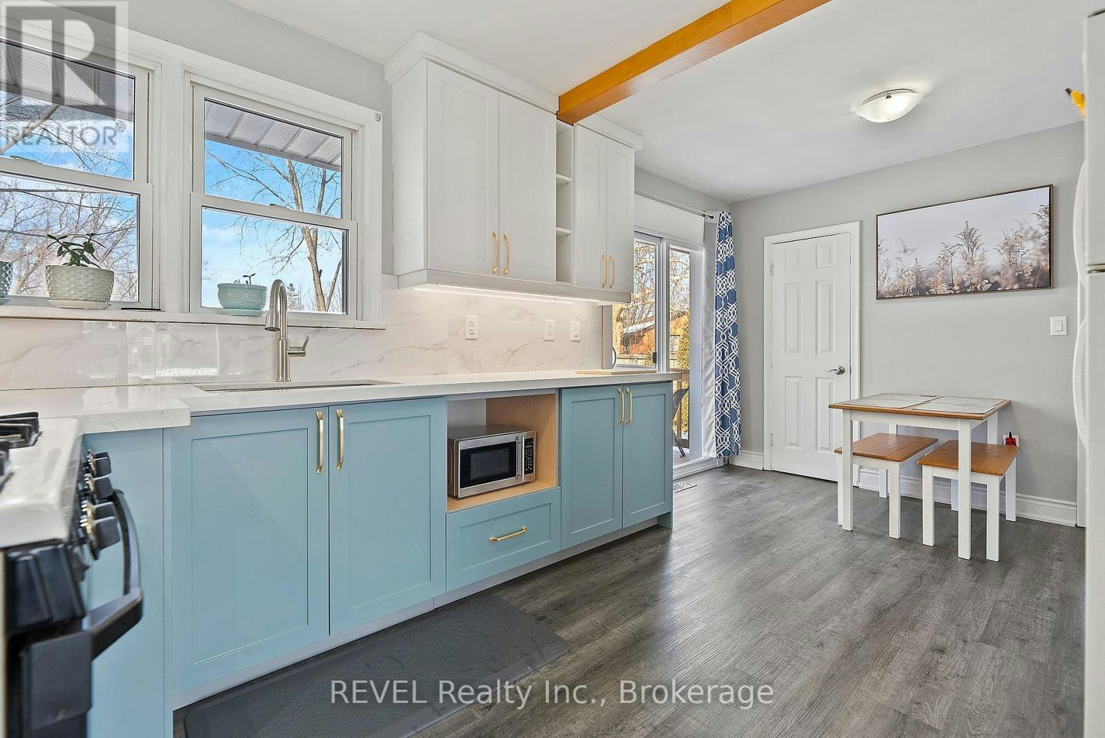 UPPER UNIT-8327 Parkway Drive, Niagara Falls, ON, L2G 6W8 - 8