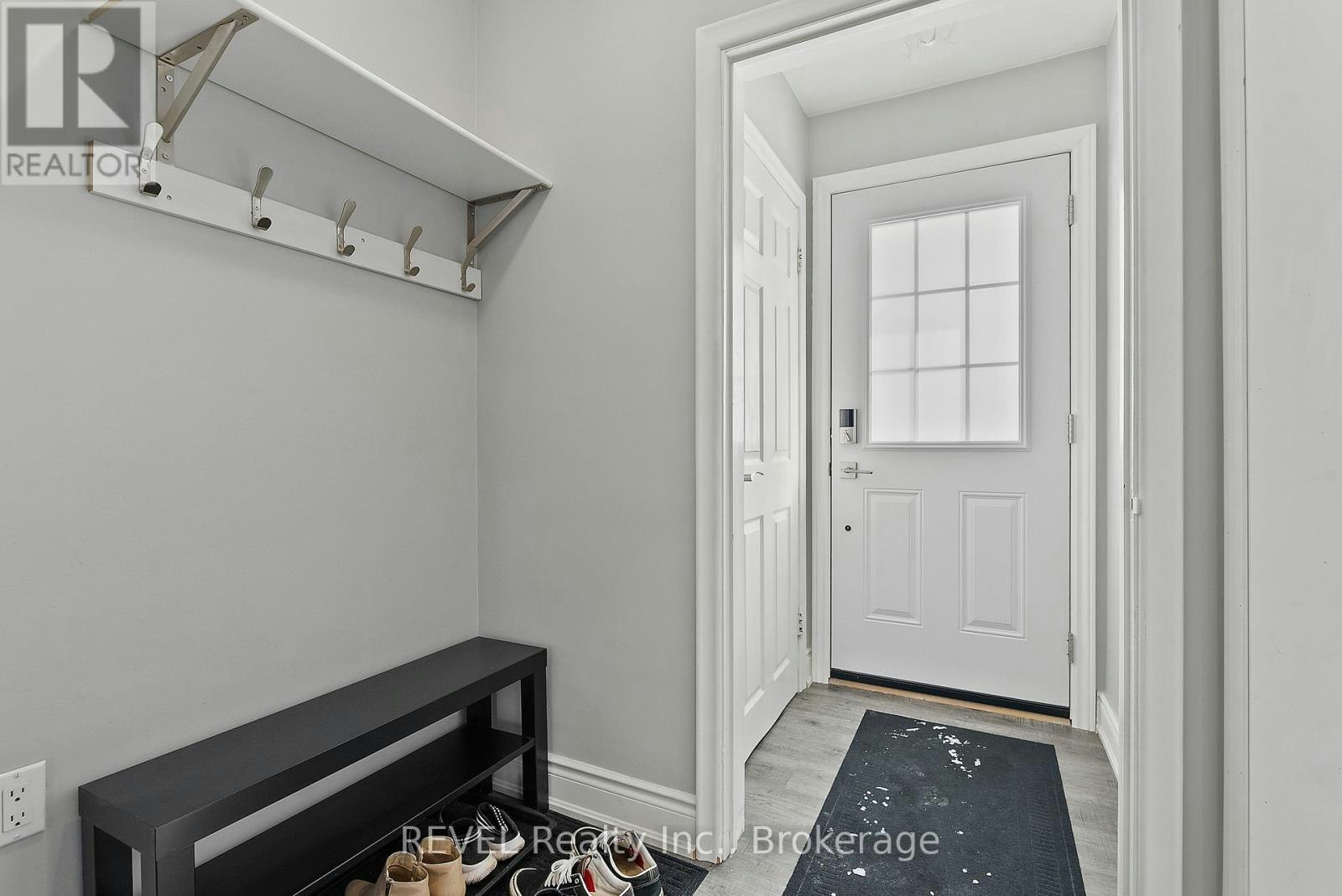UPPER UNIT-8327 Parkway Drive, Niagara Falls, ON, L2G 6W8 - 4