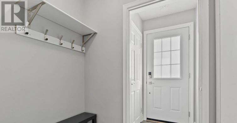 UPPER UNIT-8327 Parkway Drive, Niagara Falls, ON, L2G 6W8 - 4