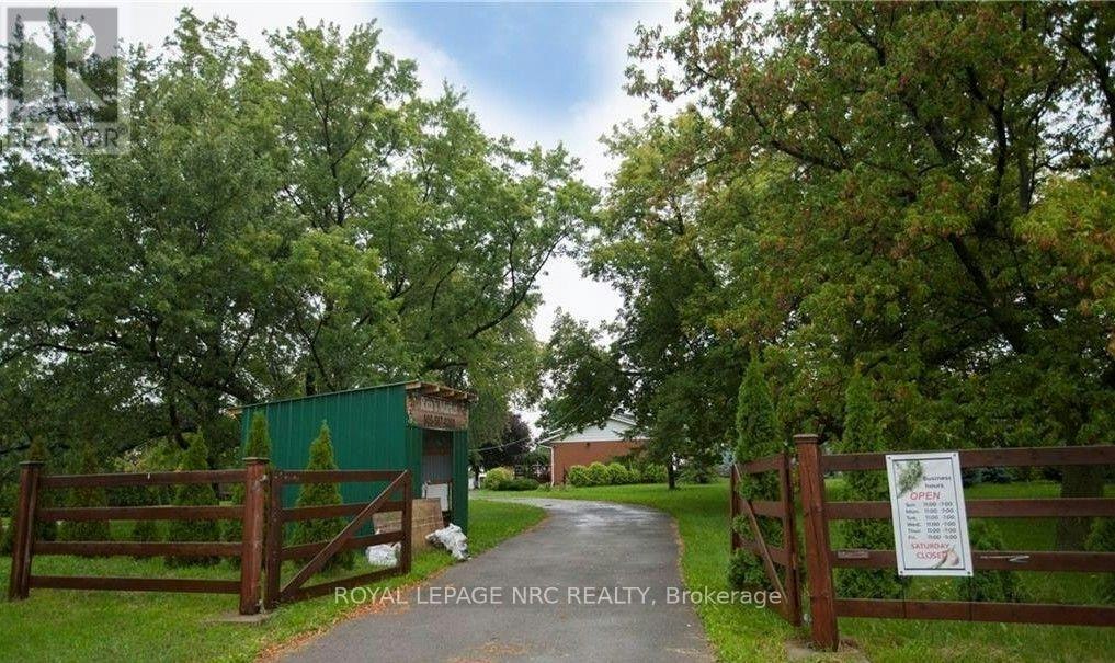 4823 Thirty Road N, Lincoln, ON, L3J 1W2 - 5