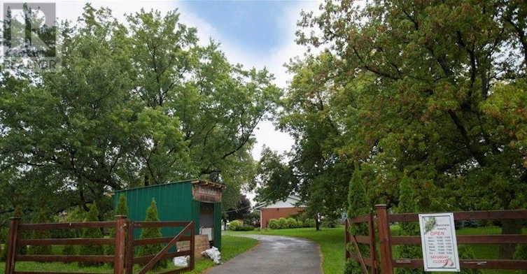 4823 Thirty Road N, Lincoln, ON, L3J 1W2 - 5