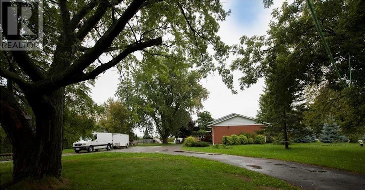 4823 Thirty Road N, Lincoln, ON, L3J 1W2 - 2