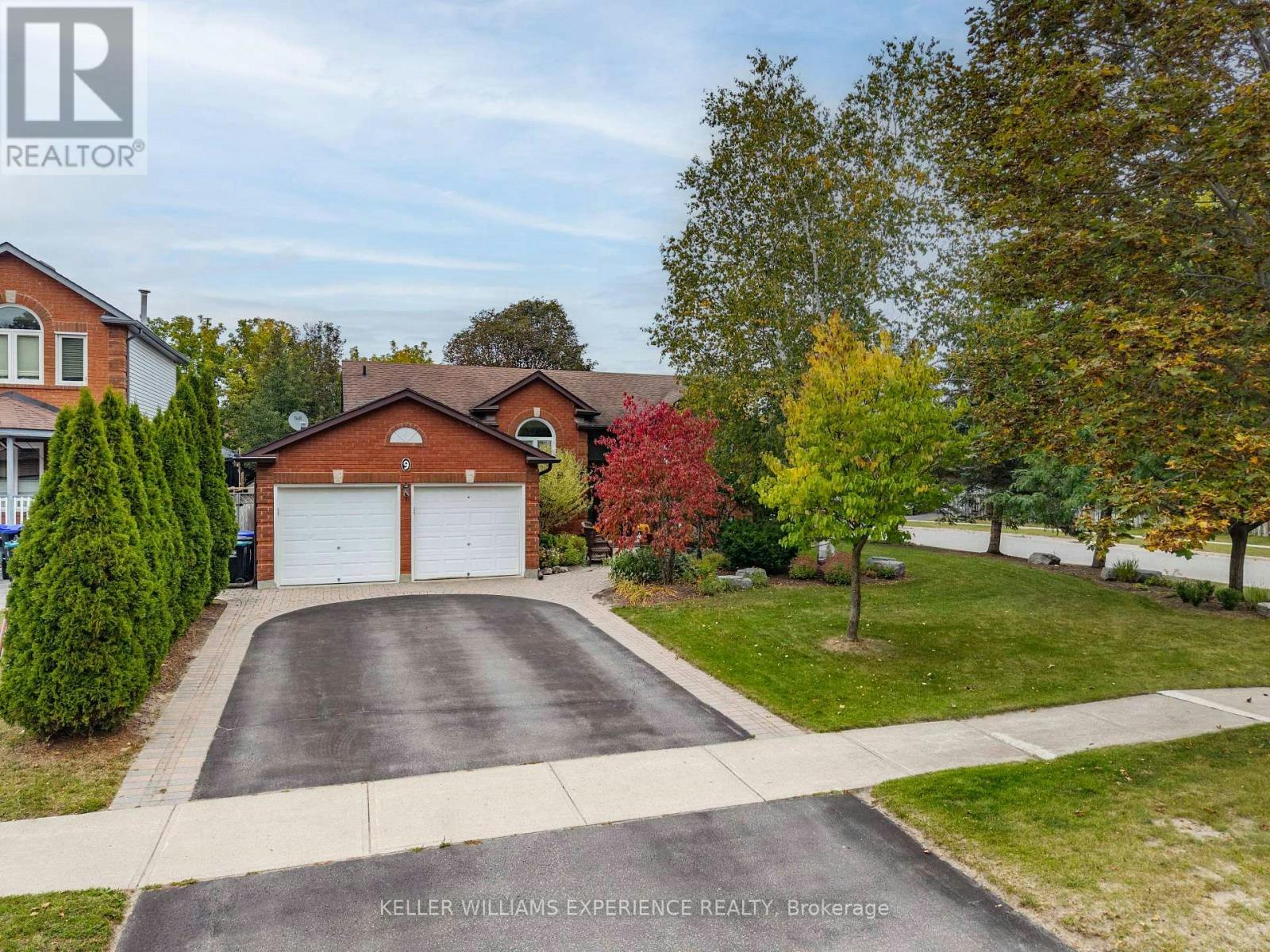 9 Edenbridge Drive, Essa, ON, L3W 0K6