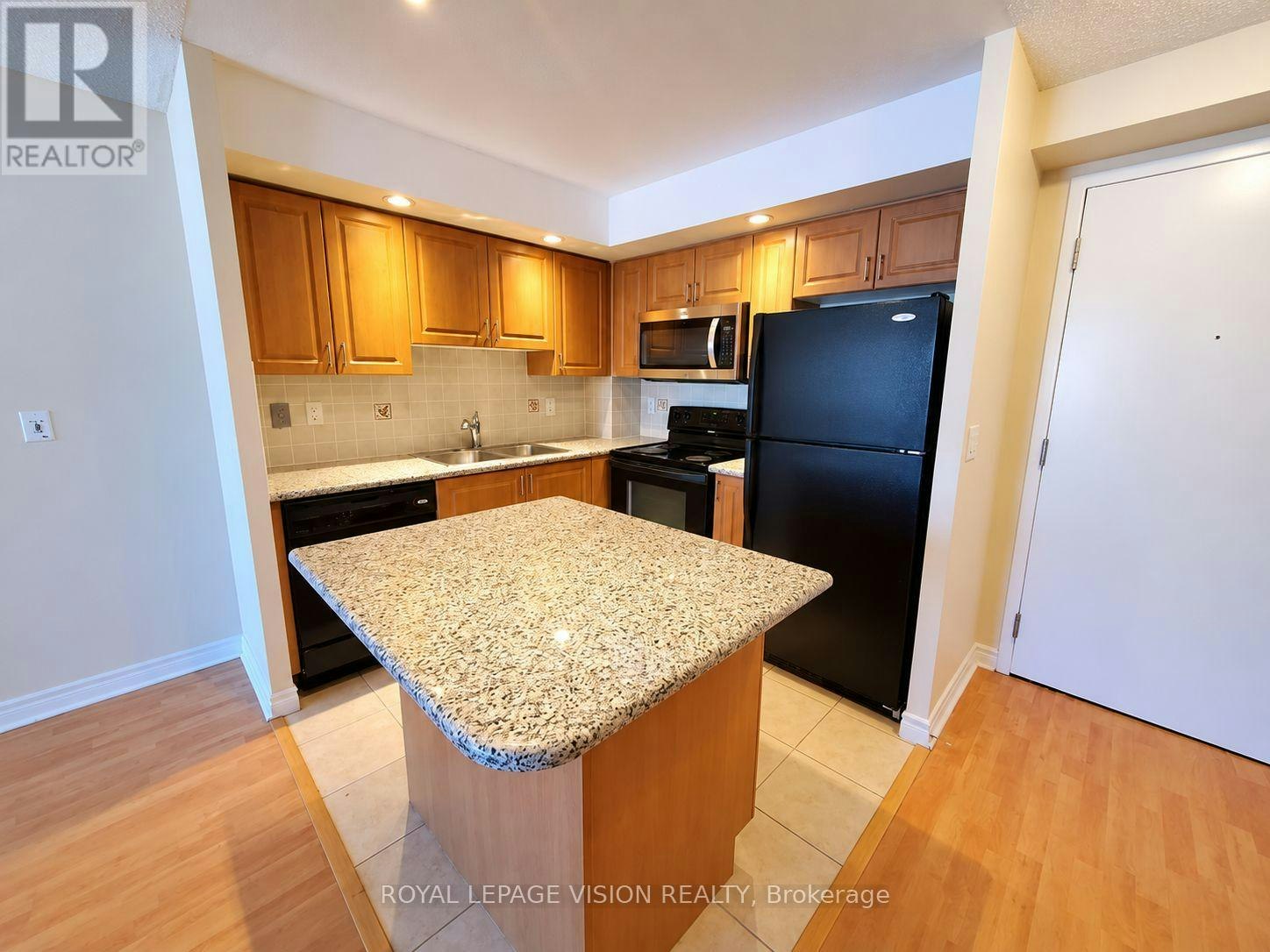 327-33 Cox Boulevard, Markham, ON, L3R 8A6
