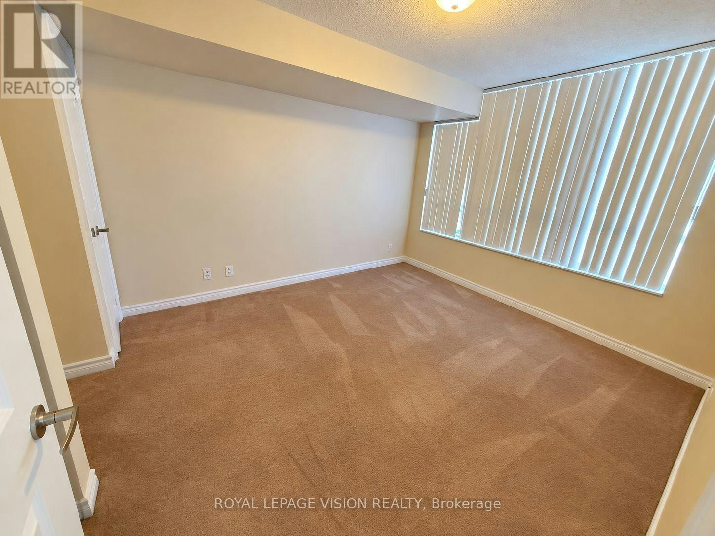 327-33 Cox Boulevard, Markham, ON, L3R 8A6 - 4