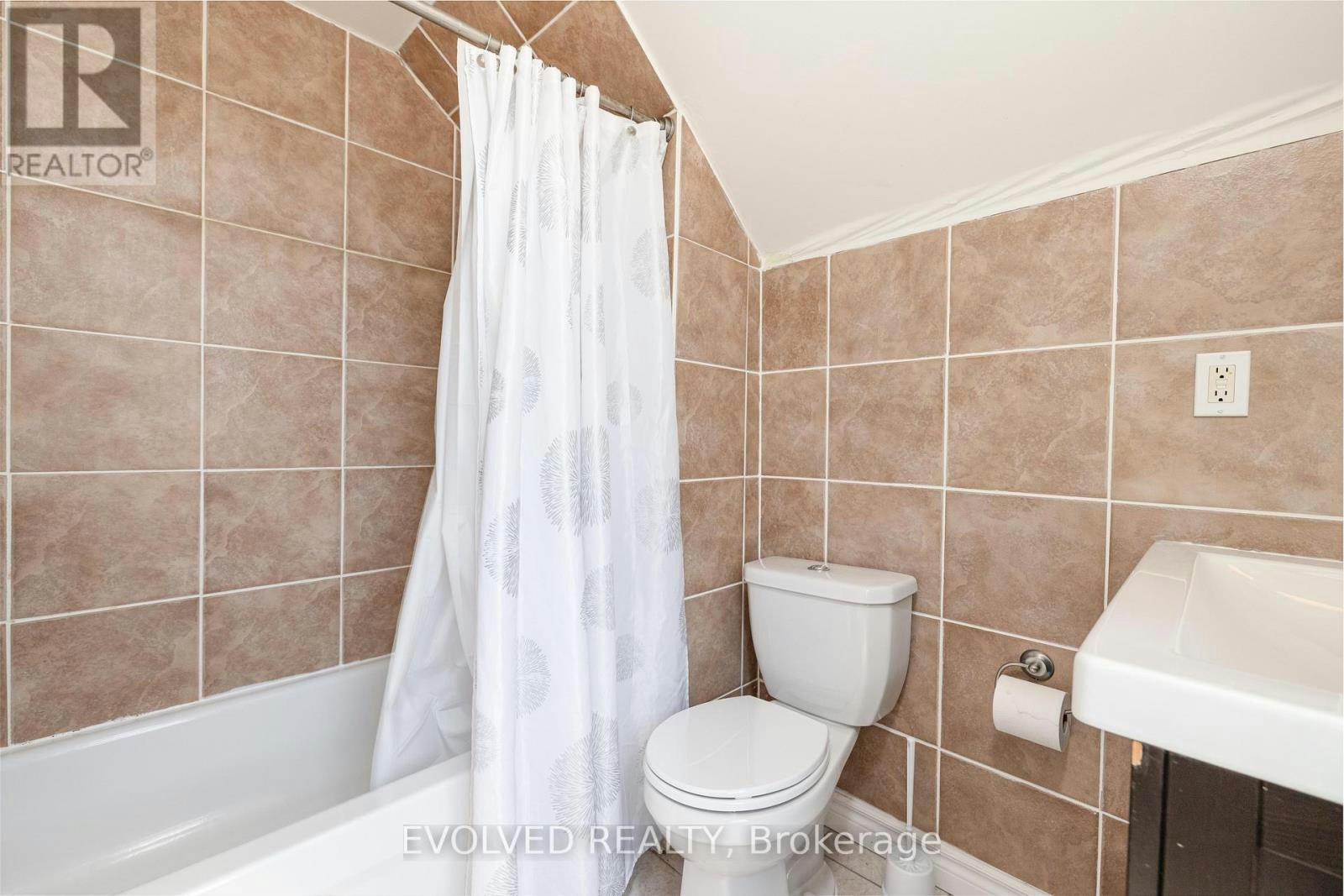 6 Wildwood Avenue, Richmond Hill, ON, L4E 3B3 - 27