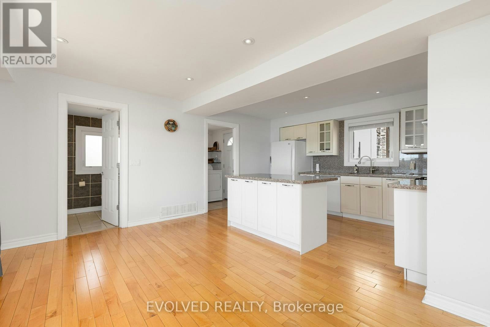 6 Wildwood Avenue, Richmond Hill, ON, L4E 3B3 - 15