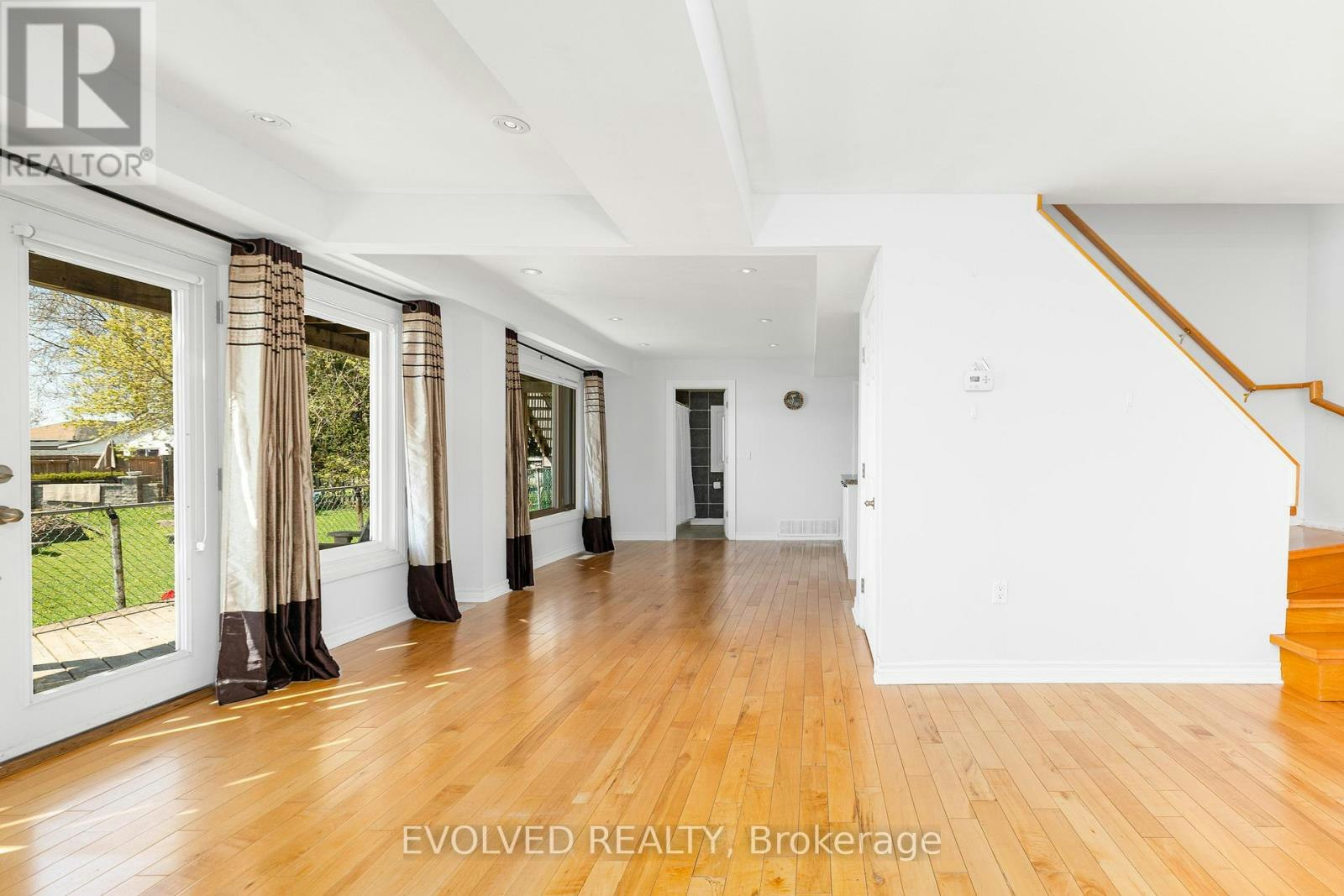 6 Wildwood Avenue, Richmond Hill, ON, L4E 3B3 - 10