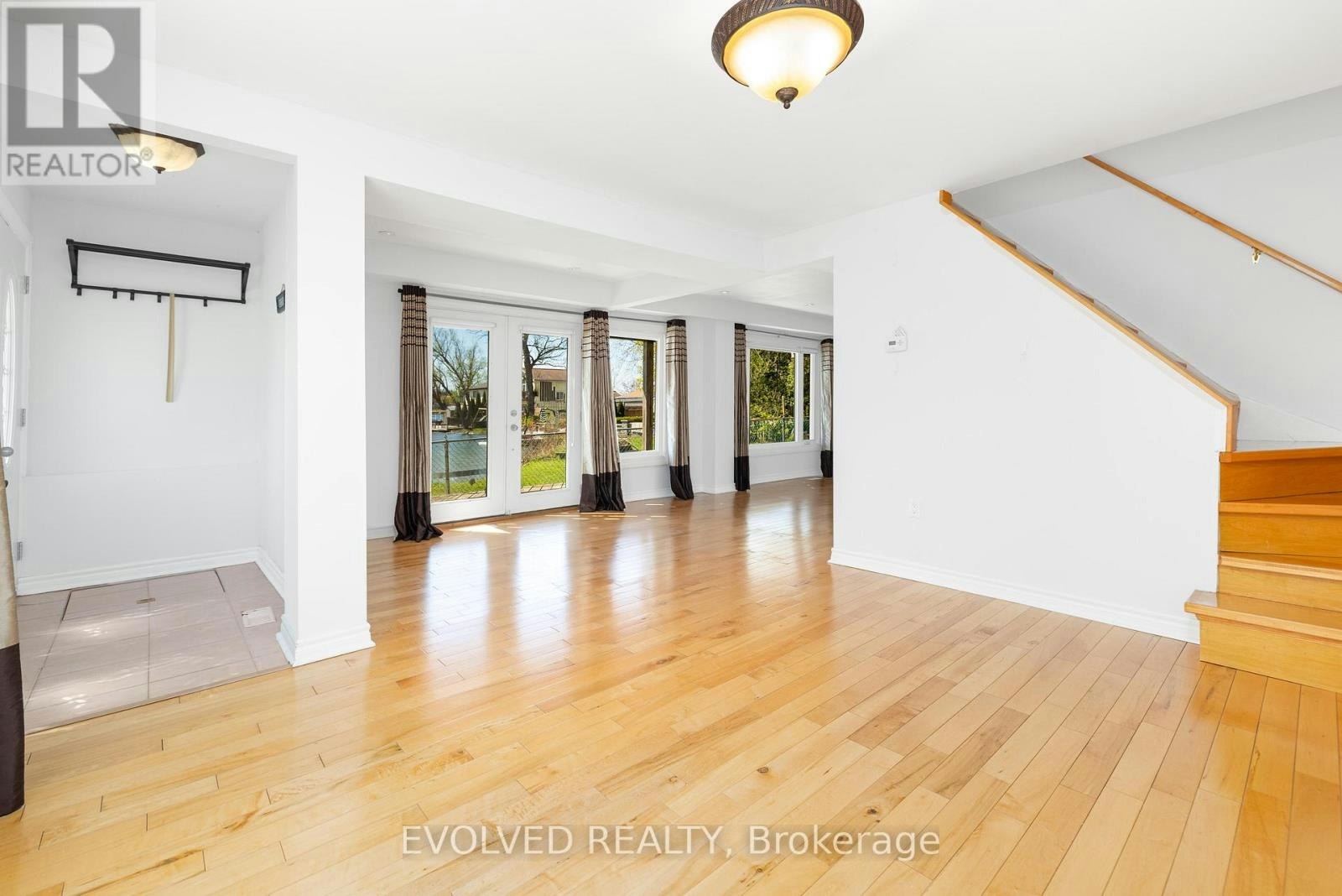 6 Wildwood Avenue, Richmond Hill, ON, L4E 3B3 - 6