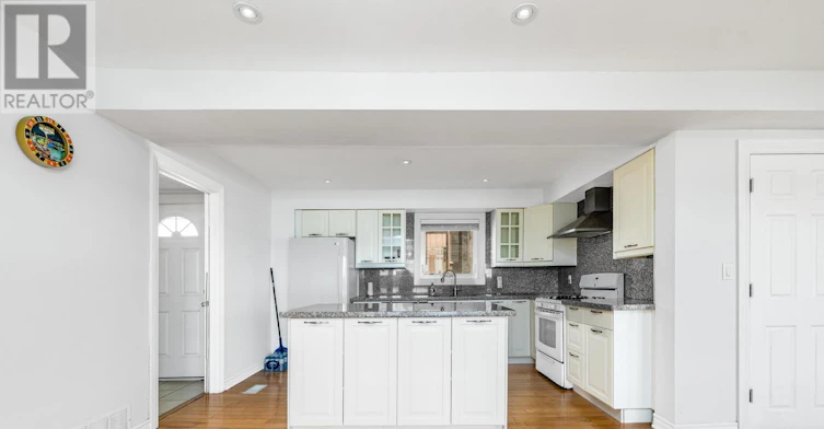 6 Wildwood Avenue, Richmond Hill, ON, L4E 3B3 - 14