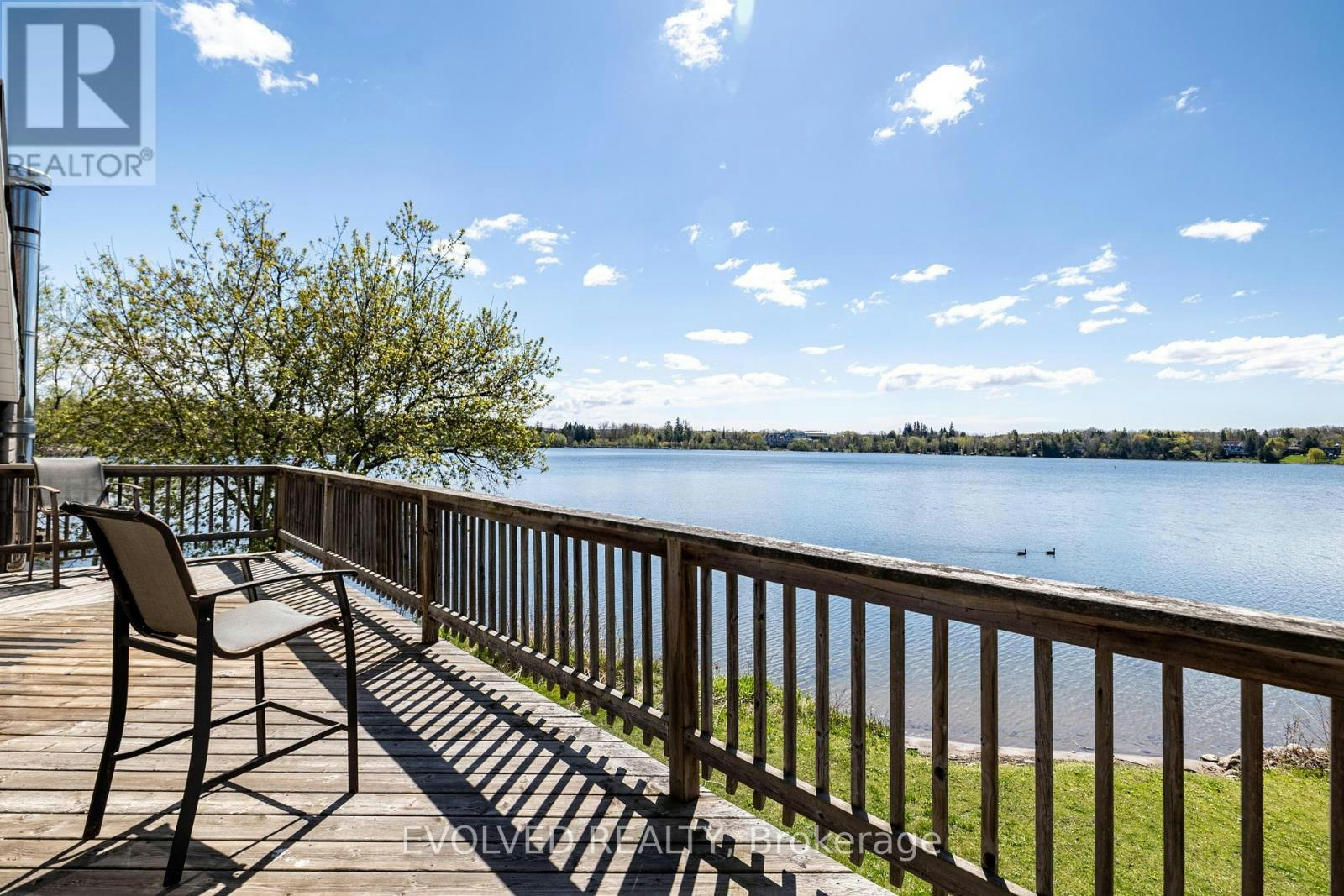 6 Wildwood Avenue, Richmond Hill, ON, L4E 3B3