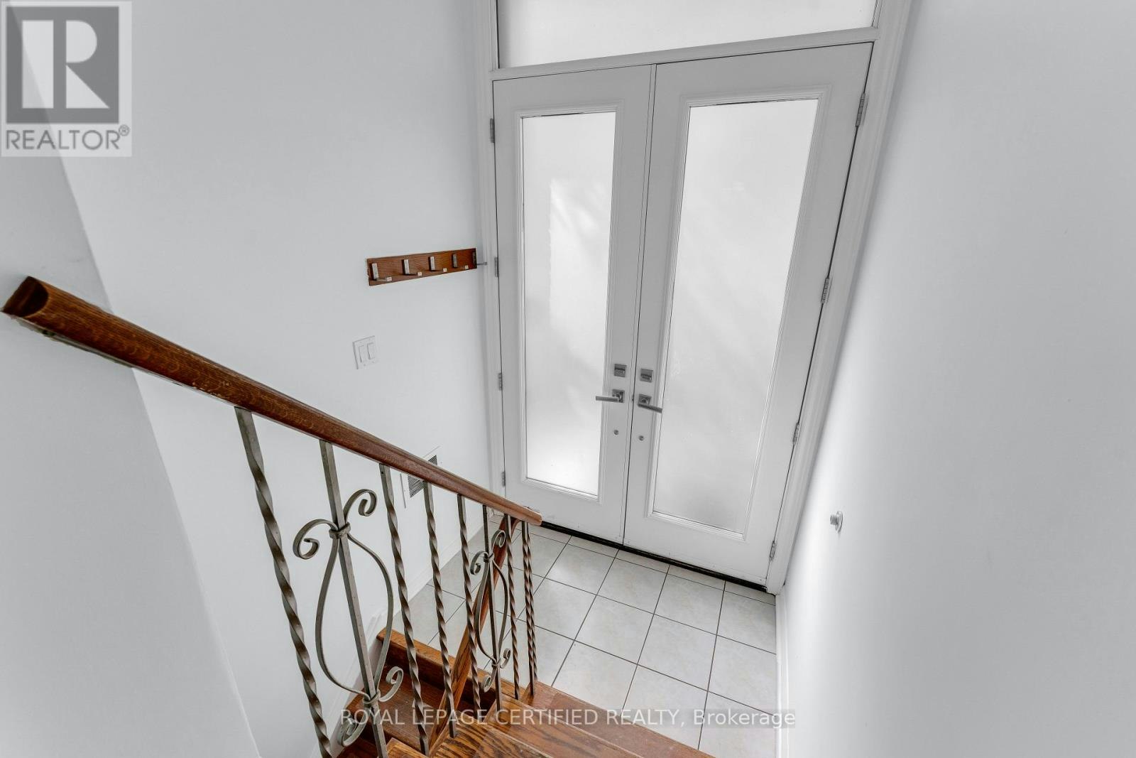 MAIN-586 Pinegrove Road, Oakville, ON, L6K 2C6 - 5