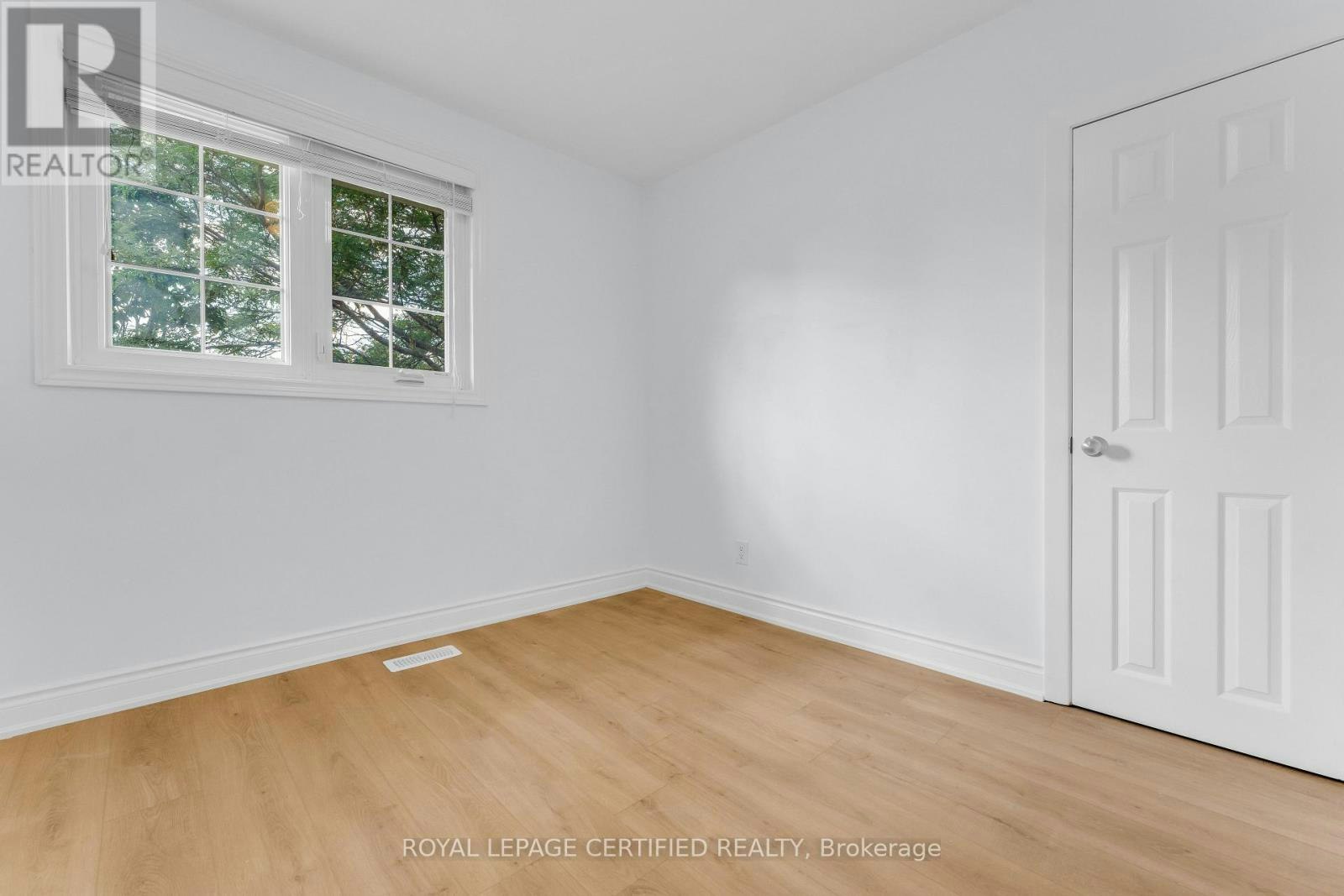 MAIN-586 Pinegrove Road, Oakville, ON, L6K 2C6 - 15