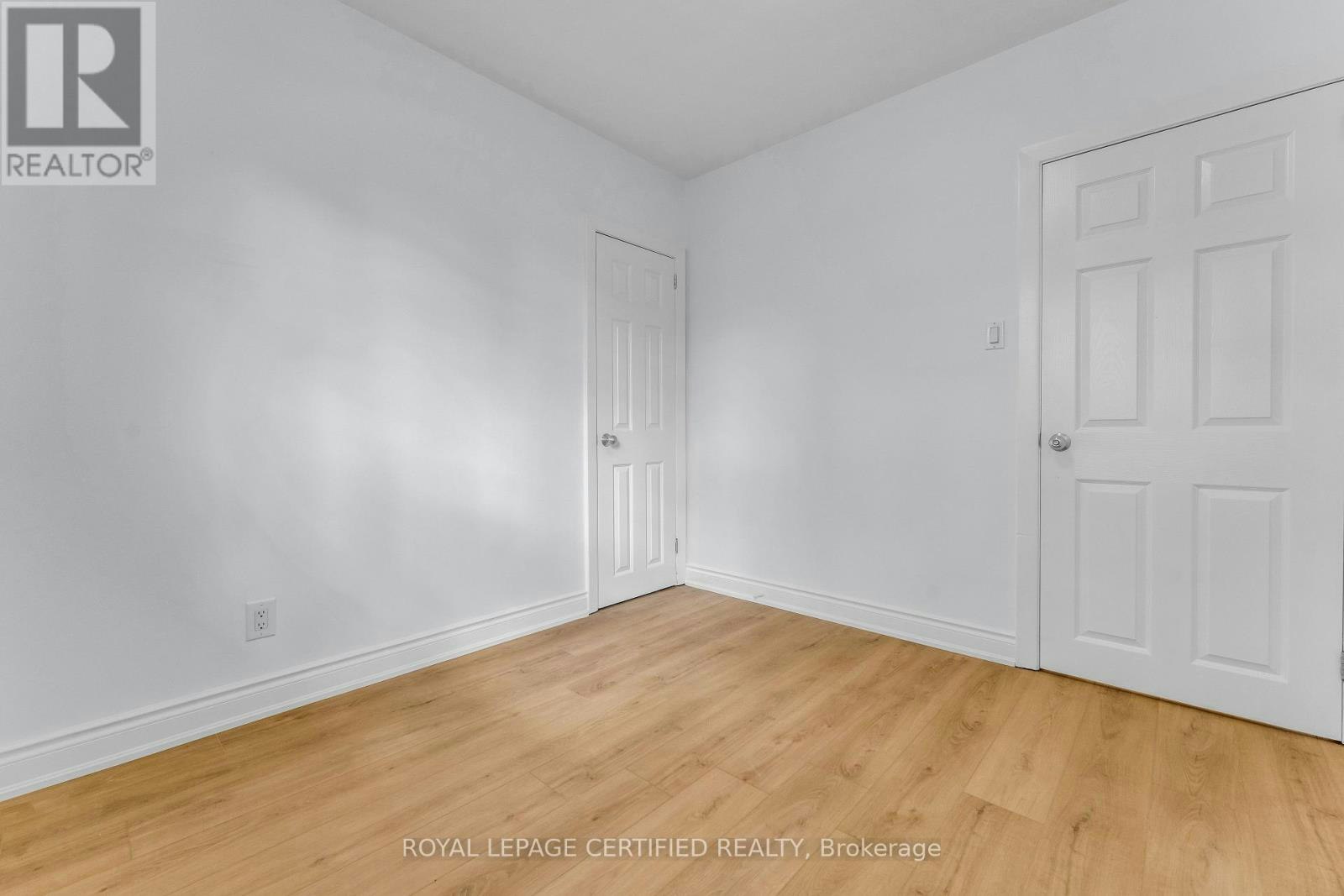 MAIN-586 Pinegrove Road, Oakville, ON, L6K 2C6 - 16