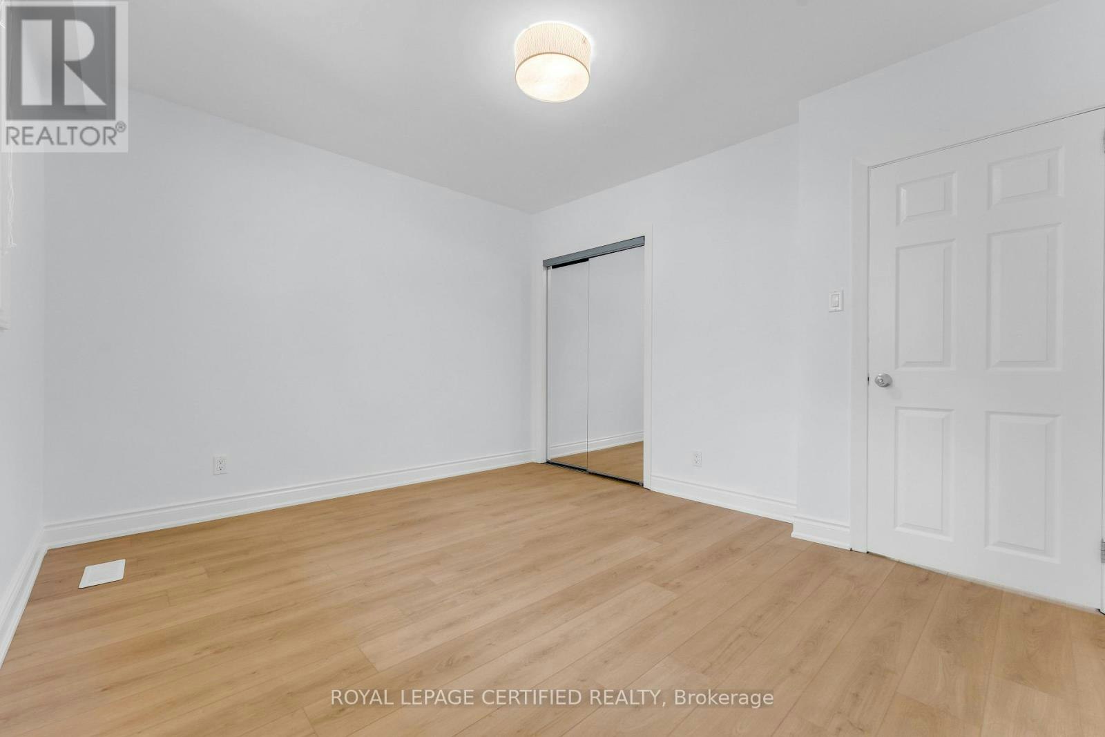 MAIN-586 Pinegrove Road, Oakville, ON, L6K 2C6 - 19