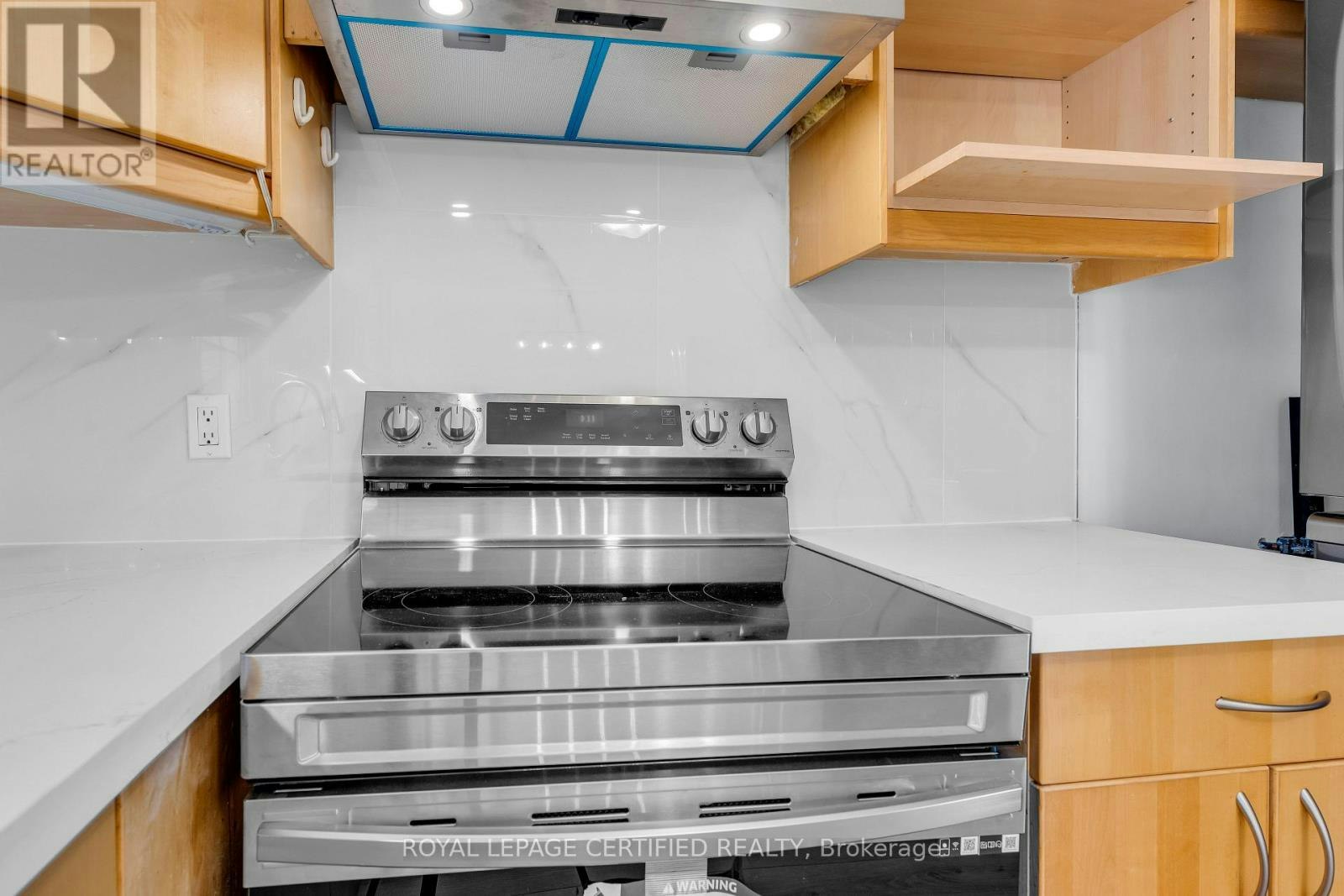 MAIN-586 Pinegrove Road, Oakville, ON, L6K 2C6 - 11