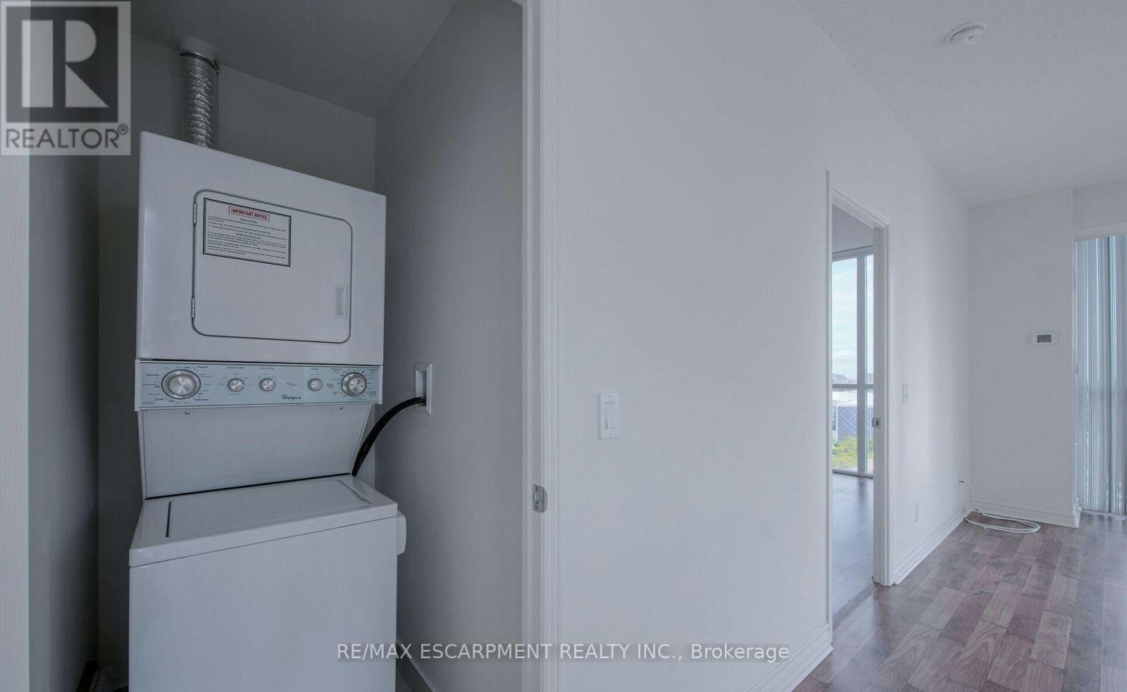 1005-339 Rathburn Road W, Mississauga, ON, L5B 0K6 - 9